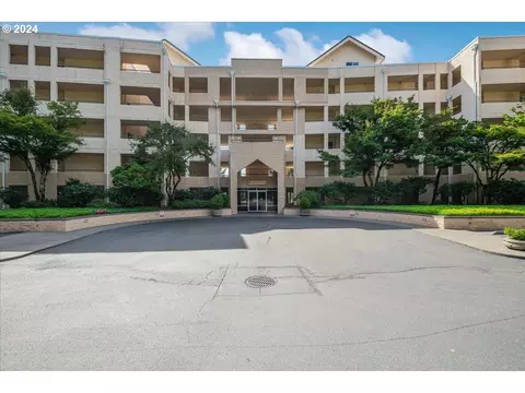 6665 W Burnside Rd #433, Portland, OR 97210