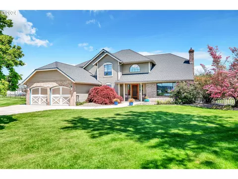 10580 NW Brentano Ln, Mcminnville, OR 97128