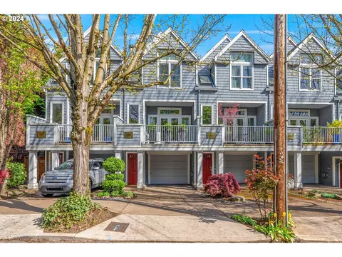 2525 NW Thurman St, Portland, OR 97210