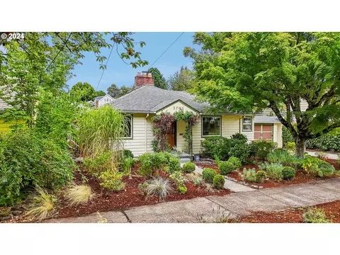 3705 SE Tibbetts St SE, Portland, OR 97202