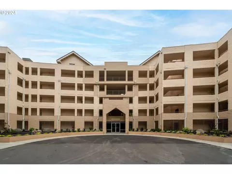 6625 W Burnside Rd #255, Portland, OR 97210