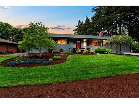 5916 Texas Dr, Vancouver, WA 98661
