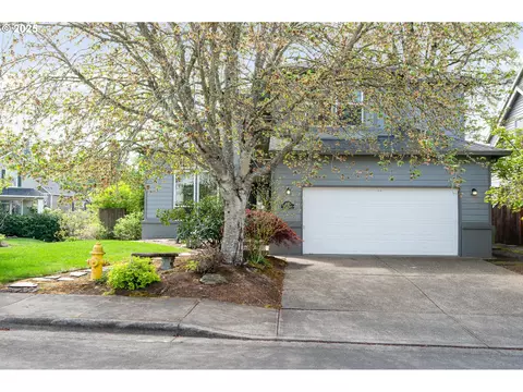 11512 NW Permian Dr, Portland, OR 97229