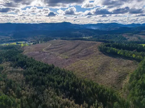 Warthen Rd, Elmira, OR 97437