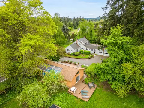 5454 Center St, Salem, OR 97317