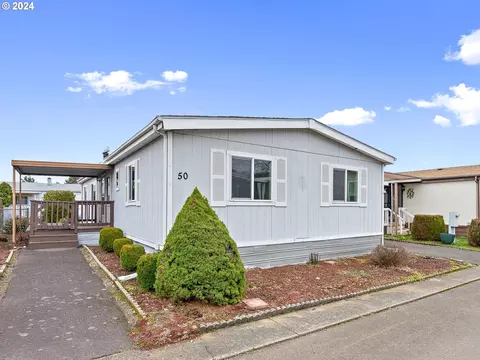 7455 SE King St #50, Milwaukie, OR 97222