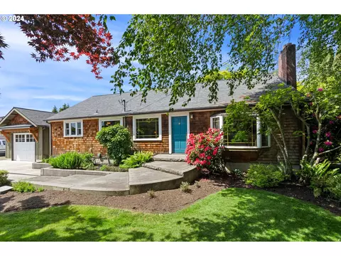 5700 NE St James Rd, Vancouver, WA 98663