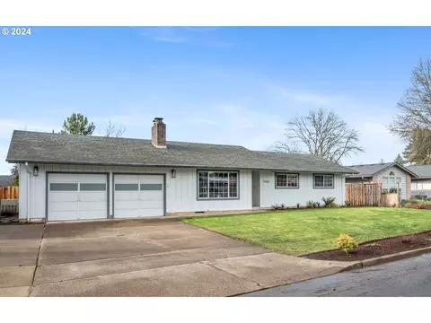 1480 NE Barberry Dr, Hillsboro, OR 97124