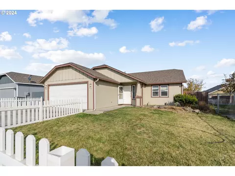 271 Bridgeport Ave, Umatilla, OR 97882