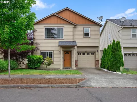 139 NW Western Way, Hillsboro, OR 97124