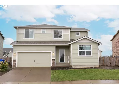 854 Bear Creek Dr, Molalla, OR 97038