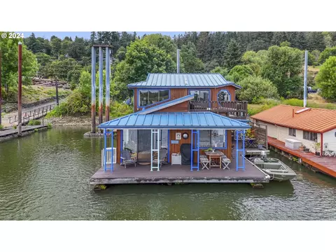 13110 NW Marina Way #18, Portland, OR 97231