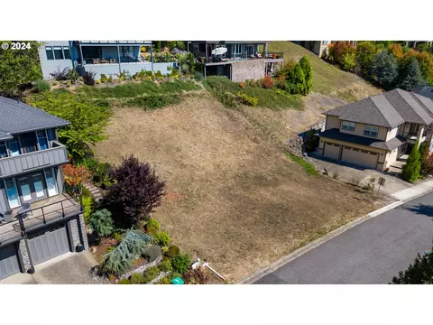 NW Riggs Dr, Portland, OR 97229