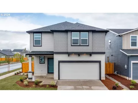 2733 Chickadee Ln, Woodburn, OR 97071