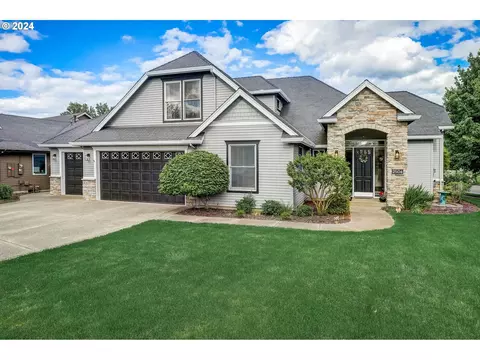 2504 Meridian Ct, Woodburn, OR 97071