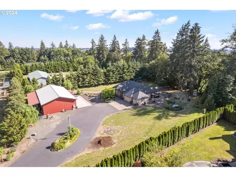 8225 NE Dog Ridge Rd, Newberg, OR 97132