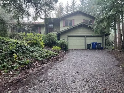 2890 Warren St, Eugene, OR 97405