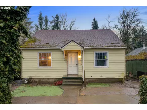 1523 12th St, Oregon City, OR 97045