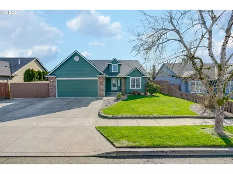 1719 SE 11th Pl, Canby, OR 97013