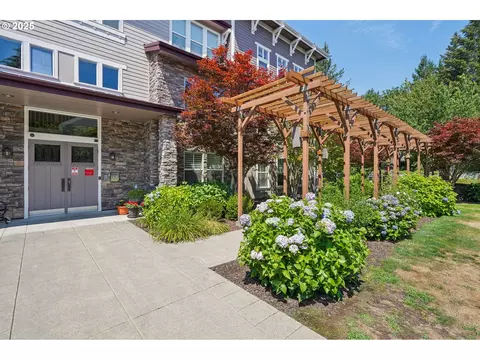 1258 NW Shattuck Way #102, Gresham, OR 97030
