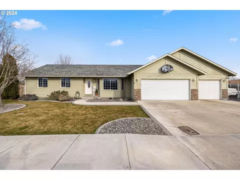 1235 SW 7th St, Hermiston, OR 97838