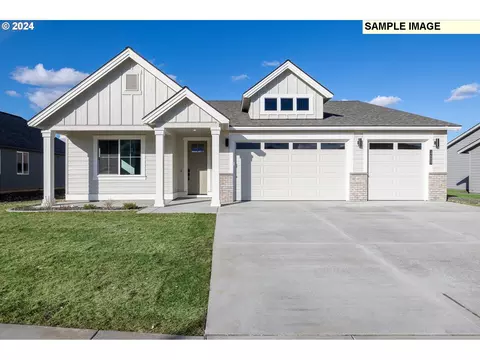 7042 SE Madrone St, Hillsboro, OR 97123