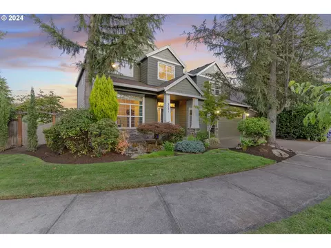 3221 Sabo Ln, West Linn, OR 97068
