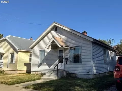2848 7th St, Baker City, OR 97814