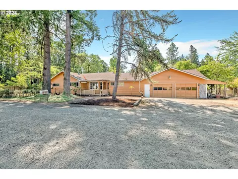 25804 Wiggins Ln, Veneta, OR 97487
