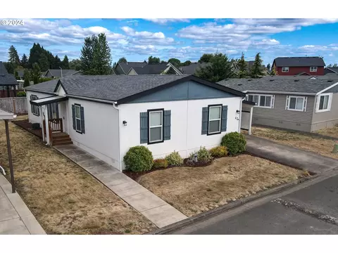 310 Pitney Ln #62, Junction City, OR 97448