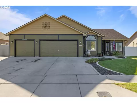 1402 E Main St, Hermiston, OR 97838