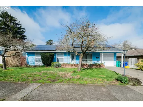9025 N Gilbert Ave, Portland, OR 97203