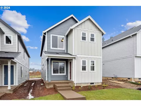 4039 Village Center Dr SE, Salem, OR 97302