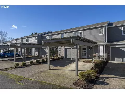 2331 Crestview Dr S, Salem, OR 97302