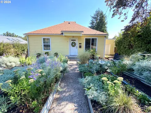 2285 Grant St, Eugene, OR 97405