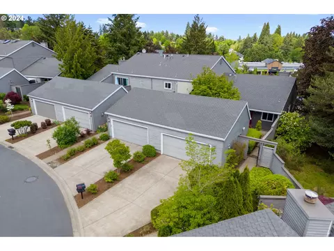 64 Greenridge Ct, Lake Oswego, OR 97035