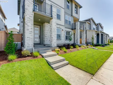 3633 SE Nebula, Hillsboro, OR 97123