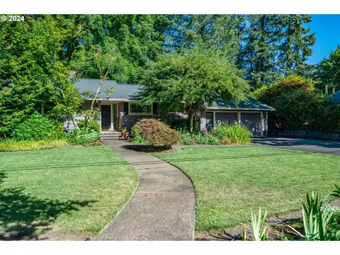 3360 SW Ridgewood Ave, Portland, OR 97225