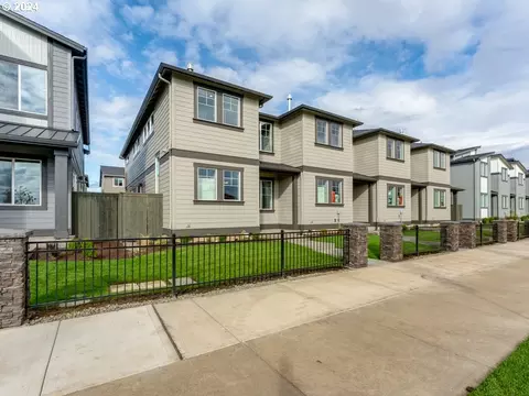 7863 SE Vermont St, Hillsboro, OR 97123