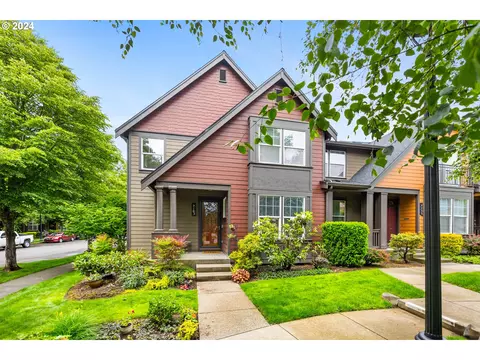 7163 NE Stonewater St, Hillsboro, OR 97124