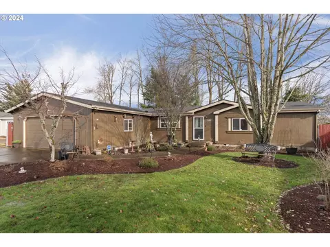 3437 NW Lake Vanessa Cir, Salem, OR 97304