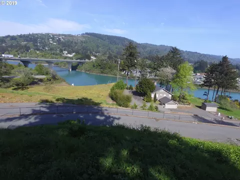 0000 Riverview Dr #7, Brookings, OR 97415