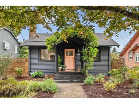 1709 SE 44th Ave, Portland, OR 97215
