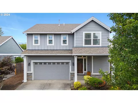 12430 Rogue River Way, Oregon City, OR 97045