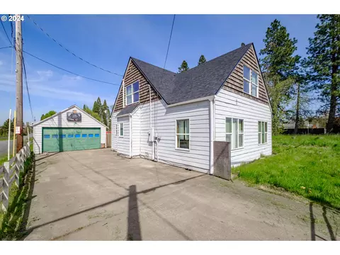 13793 Hobart Rd NE, Silverton, OR 97381