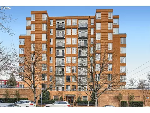 1132 SW 19th Ave #309, Portland, OR 97205