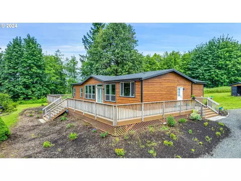 68450 Whitney Rd, Rainier, OR 97048