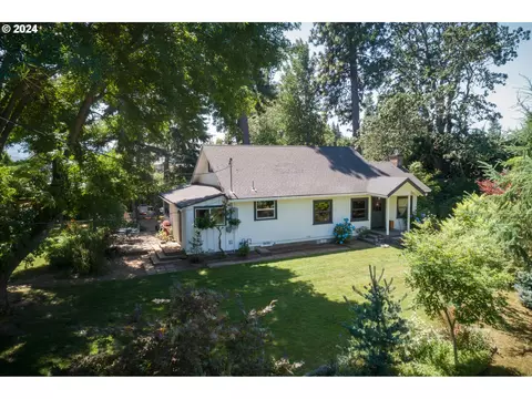 1891 Tucker Rd, Hood River, OR 97031