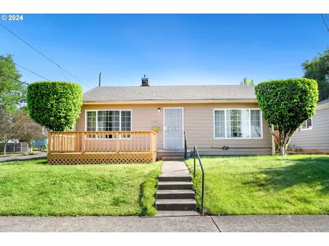 5206 N Fessenden St, Portland, OR 97203