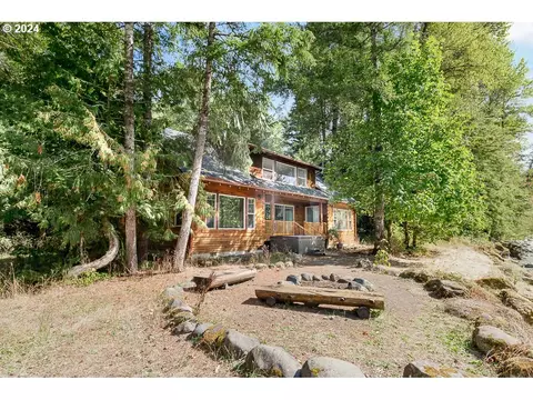 64089 E Relton Ln, Rhododendron, OR 97049